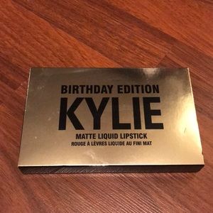 Kylie Cosmetics lipstick